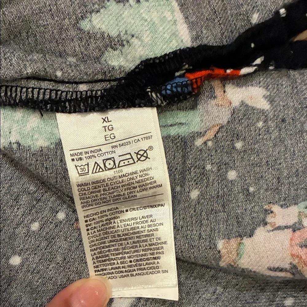 Old Navy vibrant holiday